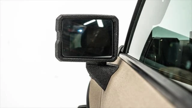 2024 GMC Hummer EV - Image 18 of 21