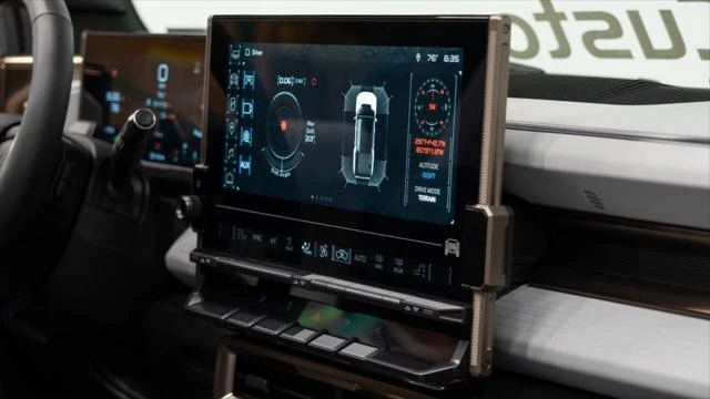 2024 GMC Hummer EV - Image 16 of 18