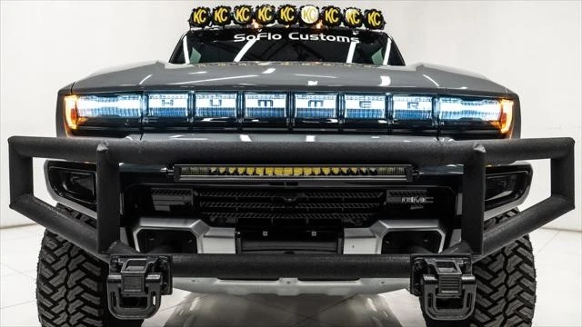 2024 GMC Hummer EV - Image 28 of 31