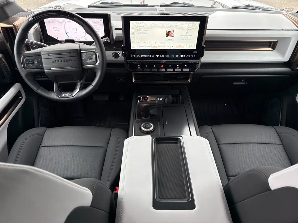 2024 GMC Hummer EV - Image 14 of 21