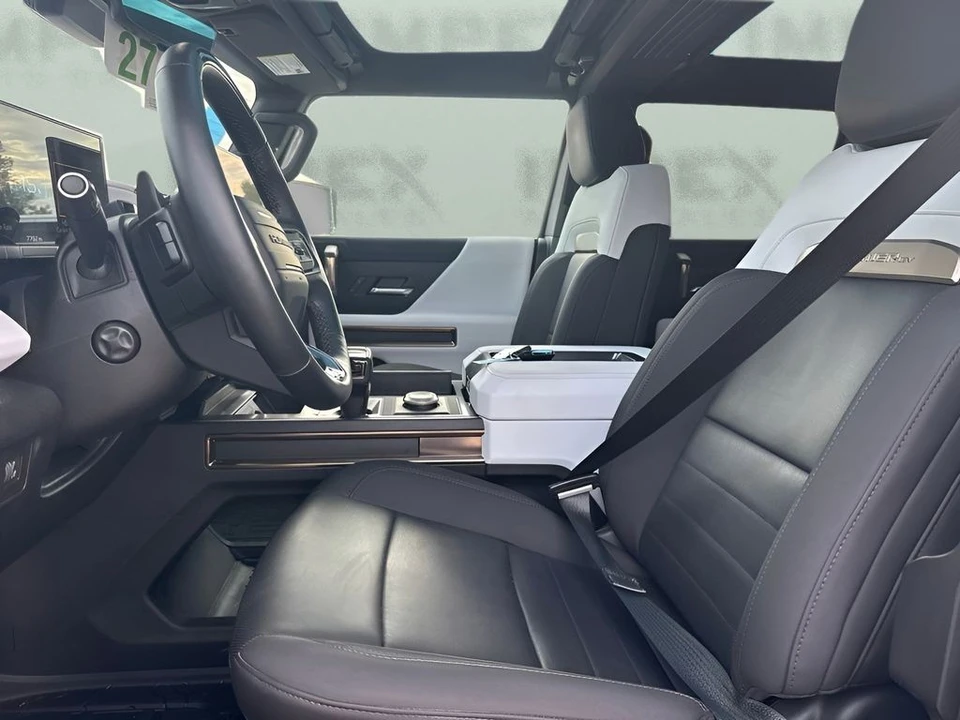 2024 GMC Hummer EV - Image 12 of 15