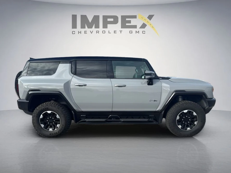 2024 GMC Hummer EV - Image 6 of 15