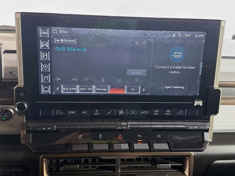 2024 GMC Hummer EV - Image 7 of 14