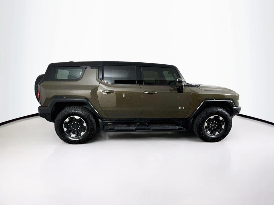 2024 GMC Hummer EV - Image 7 of 30