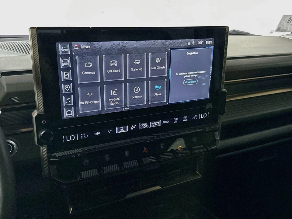 2024 GMC Hummer EV - Image 17 of 30