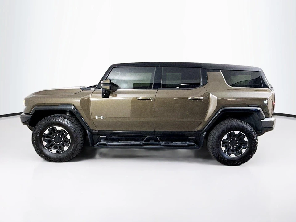 2024 GMC Hummer EV - Image 2 of 30