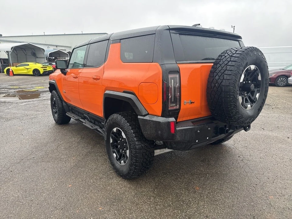 2024 GMC Hummer EV - Image 2 of 8