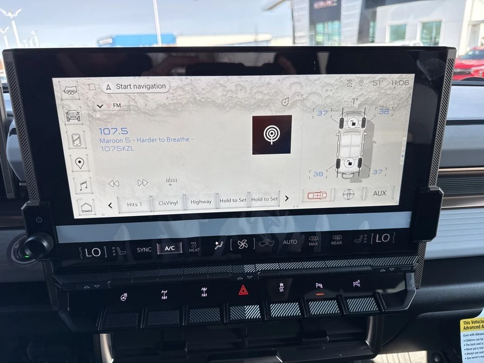 2024 GMC Hummer EV - Image 19 of 21