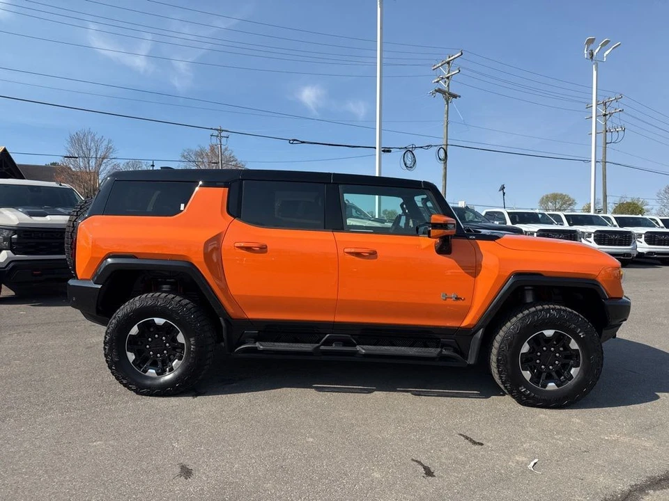 2024 GMC Hummer EV - Image 6 of 21