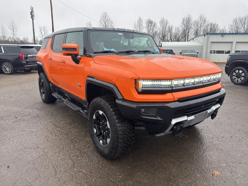 2024 GMC Hummer EV - Image 4 of 8