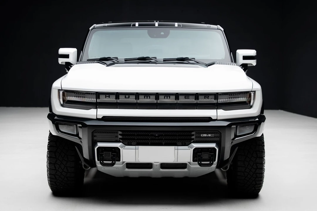 2024 GMC Hummer EV - Image 7 of 21