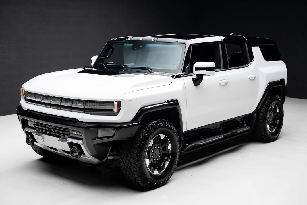 2024 GMC Hummer EV - Image 5 of 21