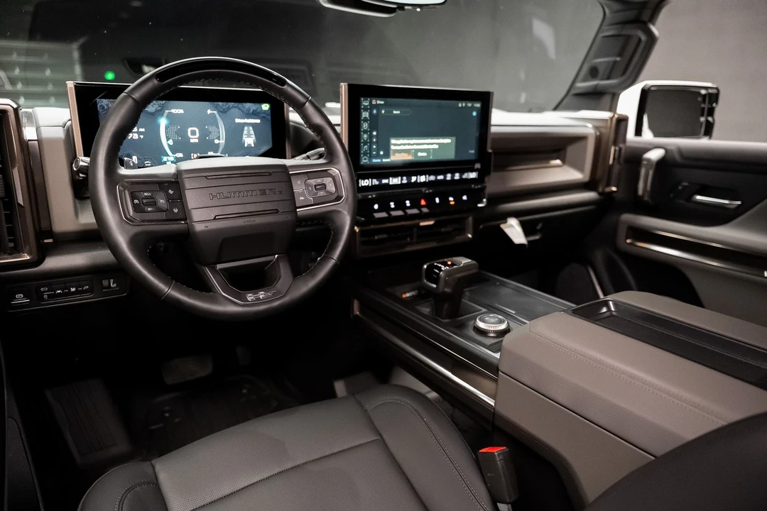 2024 GMC Hummer EV - Image 2 of 21