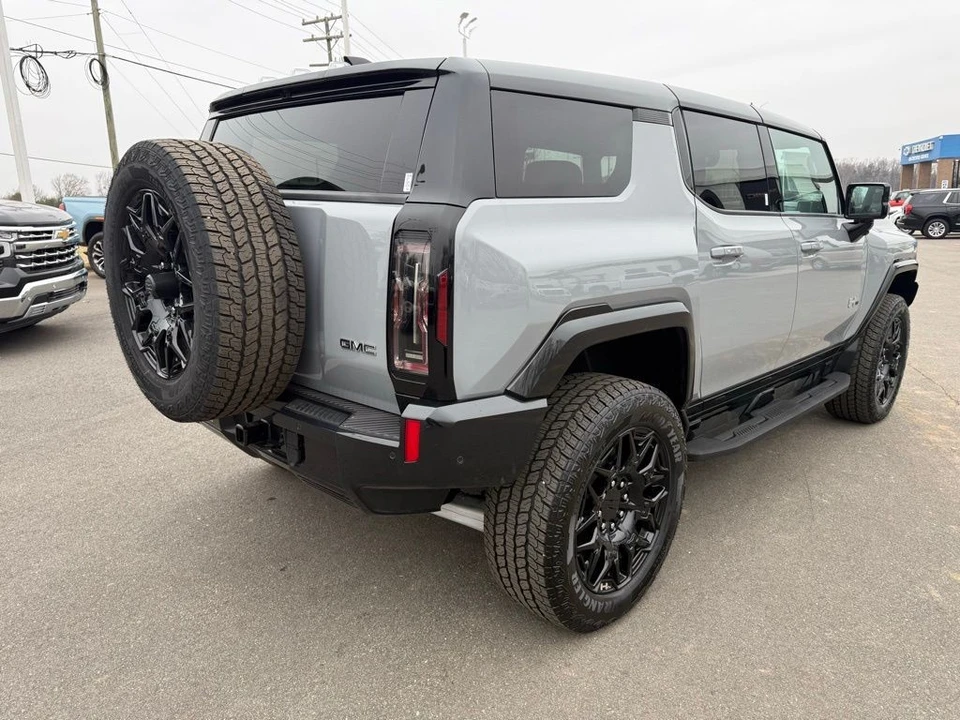 2024 GMC Hummer EV - Image 5 of 21