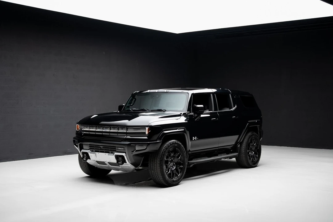 2024 GMC Hummer EV - Image 4 of 12