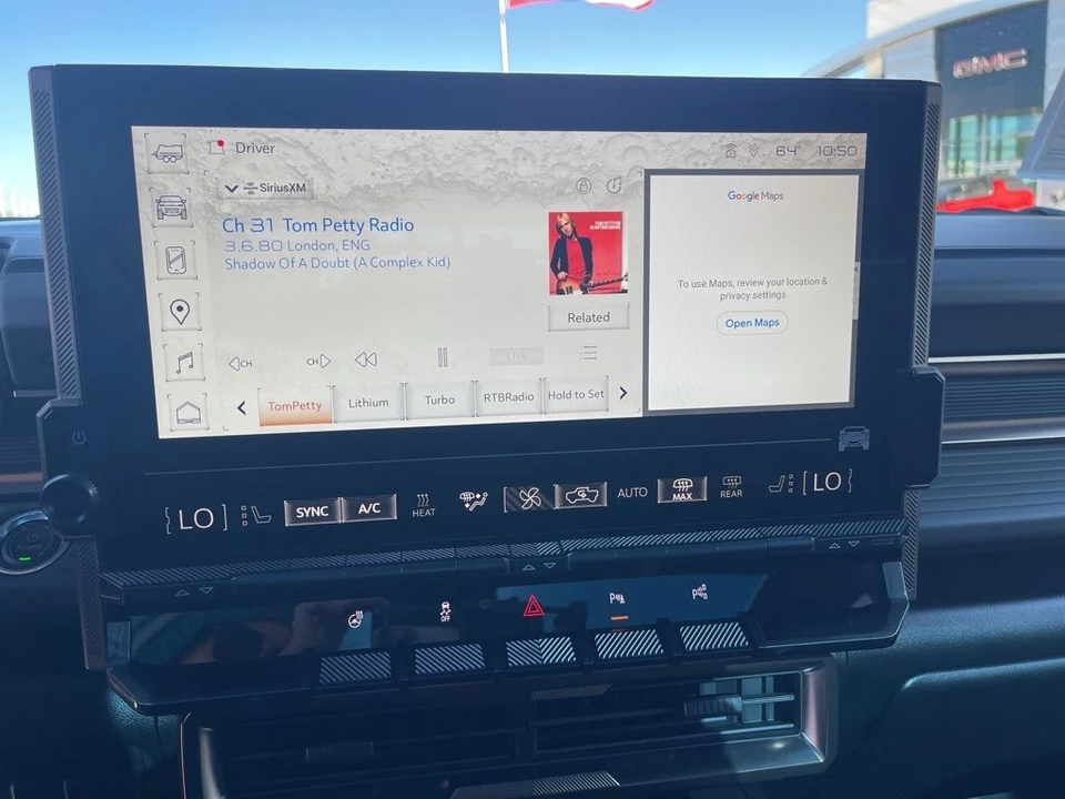 2024 GMC Hummer EV - Image 19 of 21