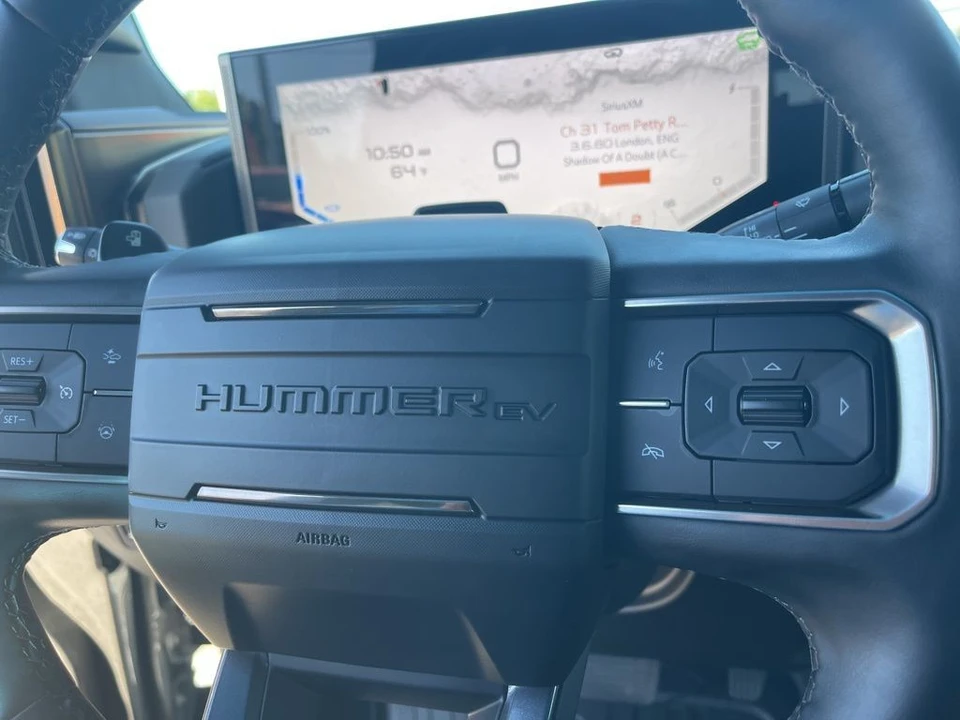2024 GMC Hummer EV - Image 16 of 21