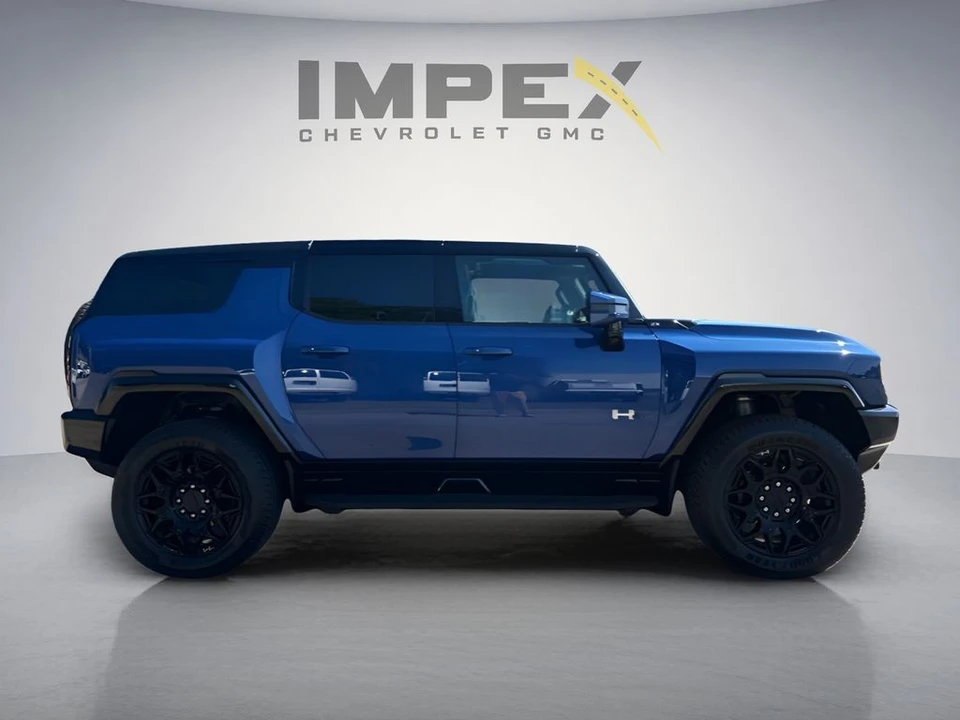 2024 GMC Hummer EV - Image 6 of 31
