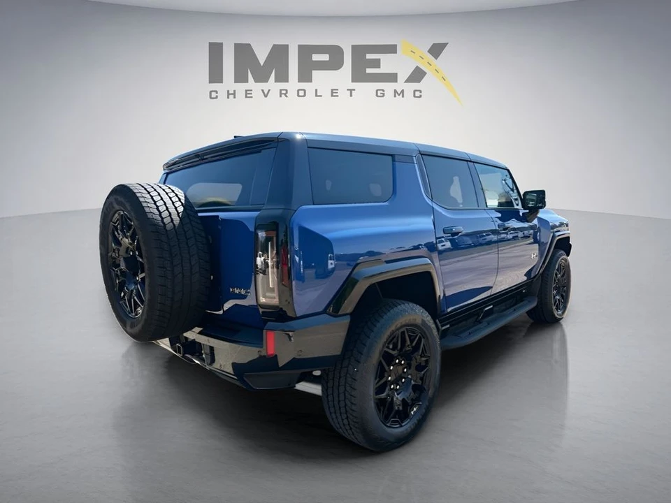2024 GMC Hummer EV - Image 5 of 31