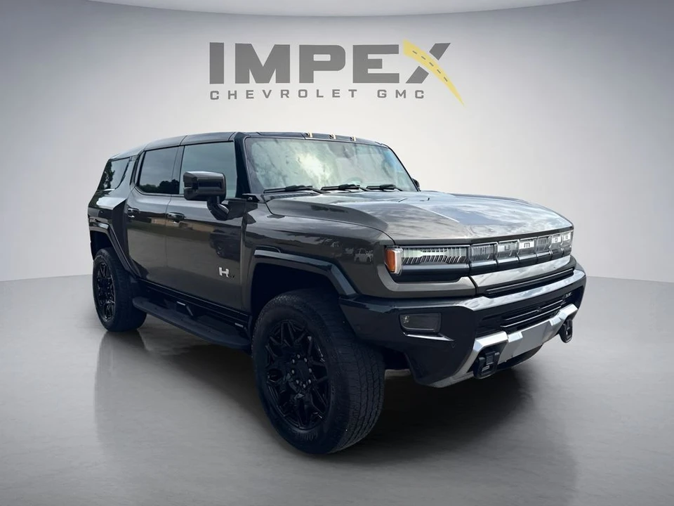 2024 GMC Hummer EV - Image 8 of 31