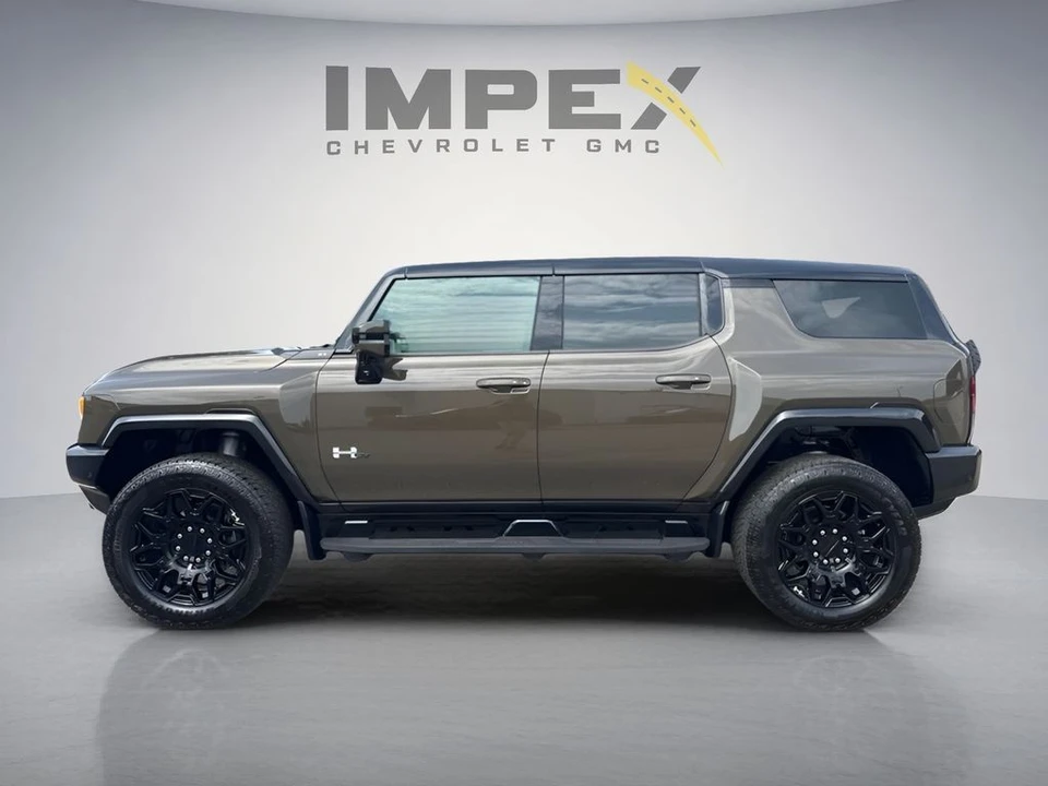 2024 GMC Hummer EV - Image 2 of 31