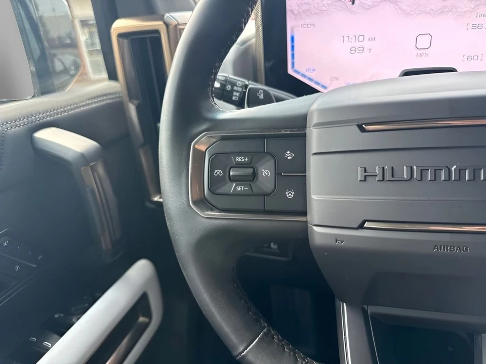 2024 GMC Hummer EV - Image 17 of 31