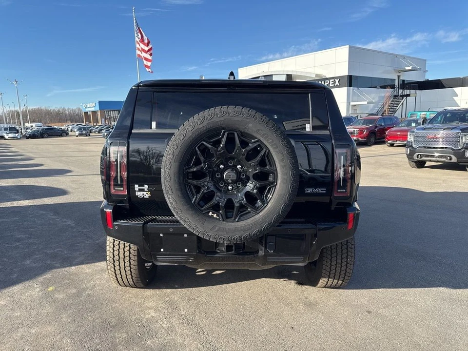 2024 GMC Hummer EV - Image 4 of 12