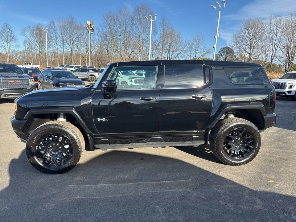 2024 GMC Hummer EV - Image 2 of 12
