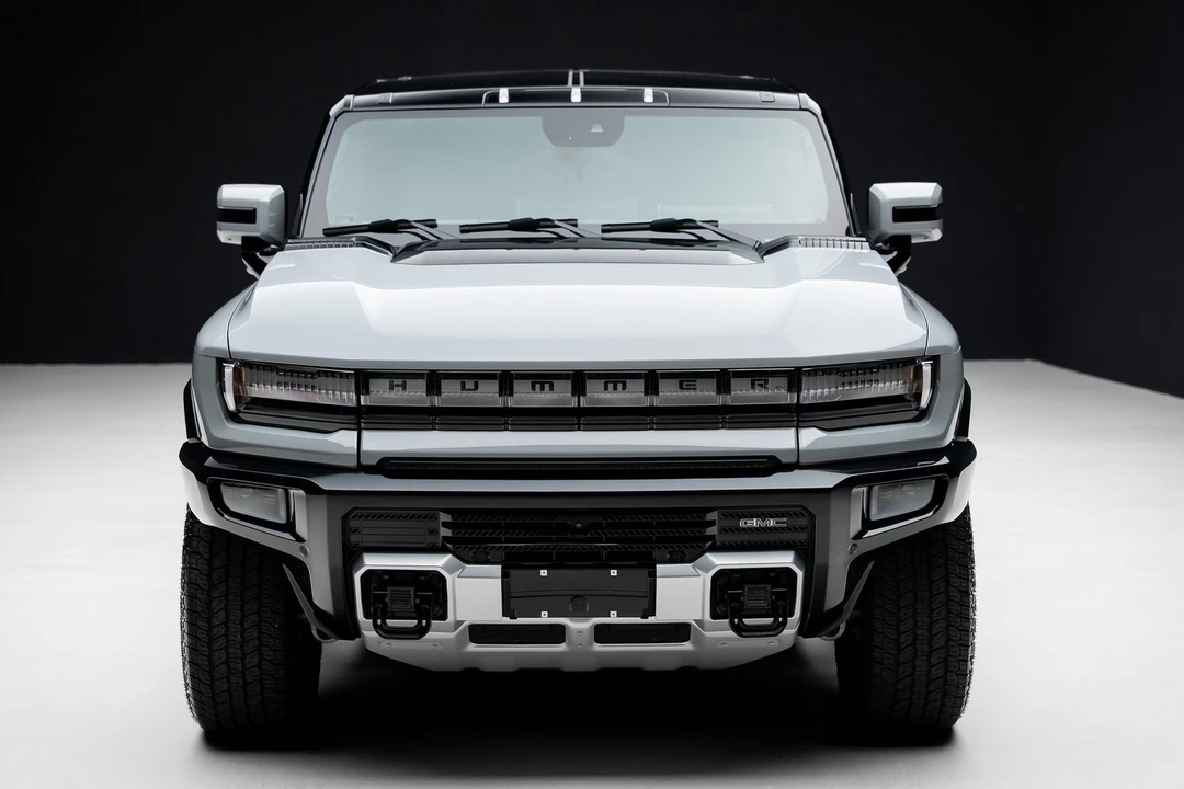 2024 GMC Hummer EV - Image 5 of 12