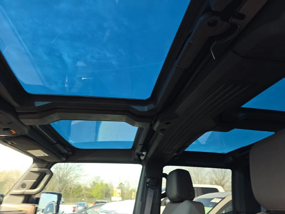2024 GMC Hummer EV - Image 8 of 10