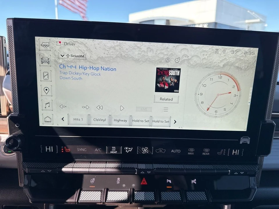 2024 GMC Hummer EV - Image 20 of 21