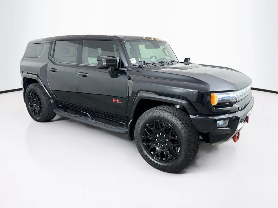 2024 GMC Hummer EV - Image 7 of 31