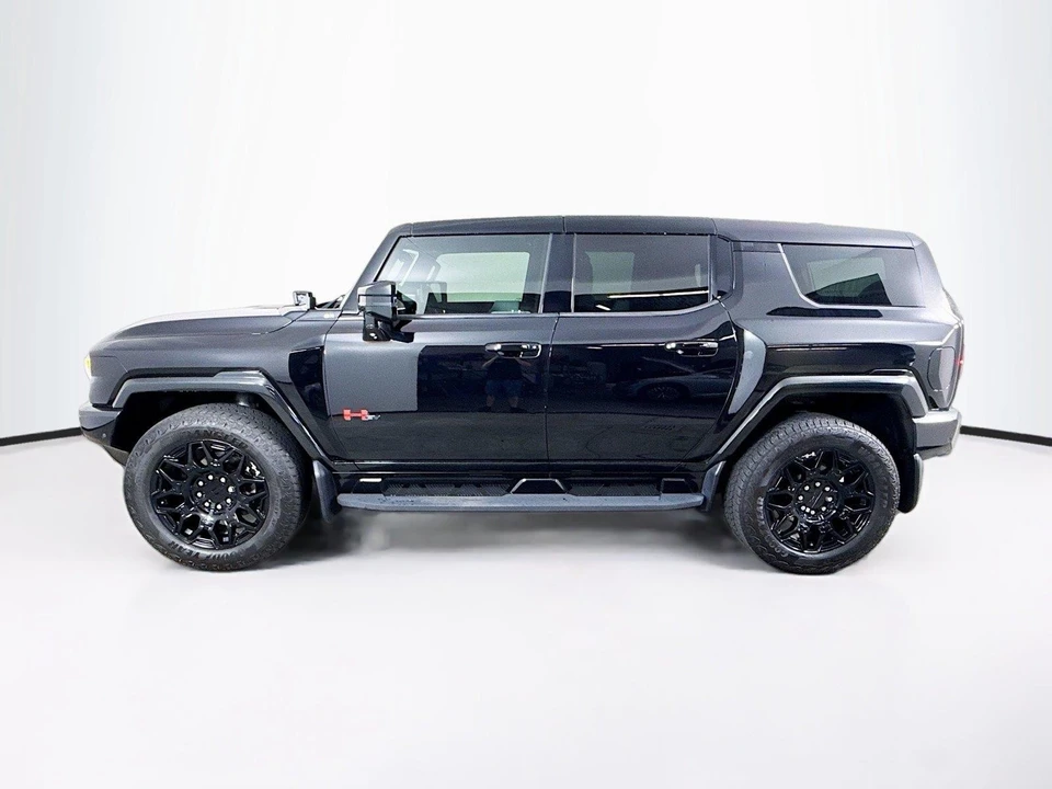 2024 GMC Hummer EV - Image 2 of 31