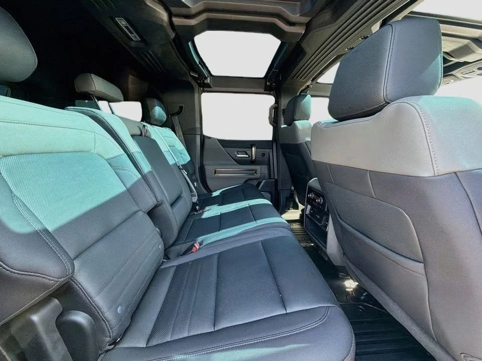2024 GMC Hummer EV - Image 17 of 20