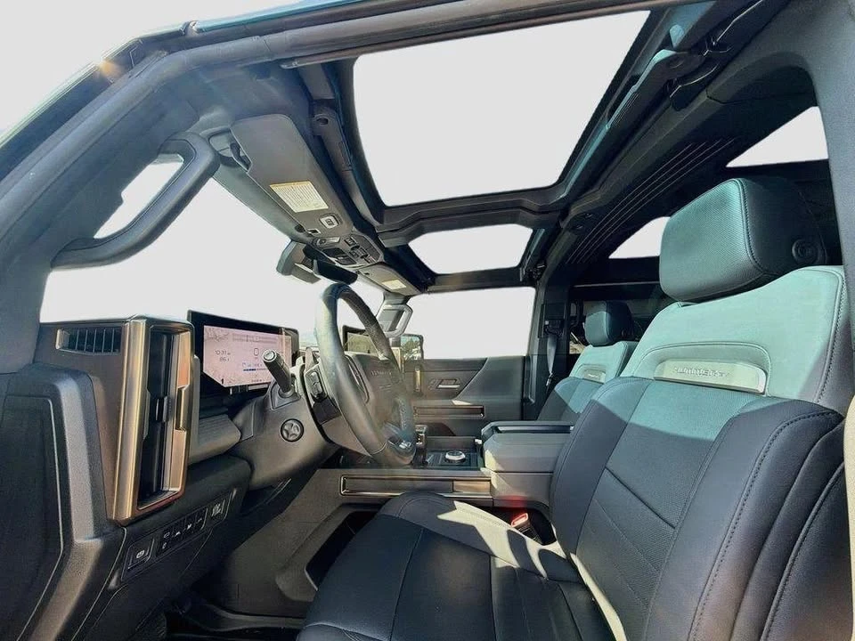 2024 GMC Hummer EV - Image 11 of 20