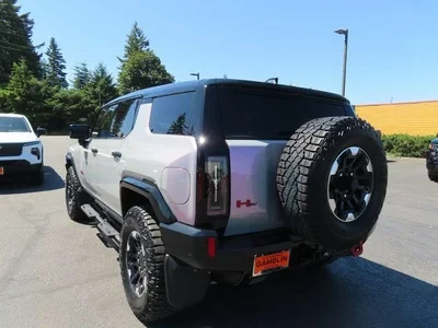 2024 GMC Hummer EV - Image 3 of 9