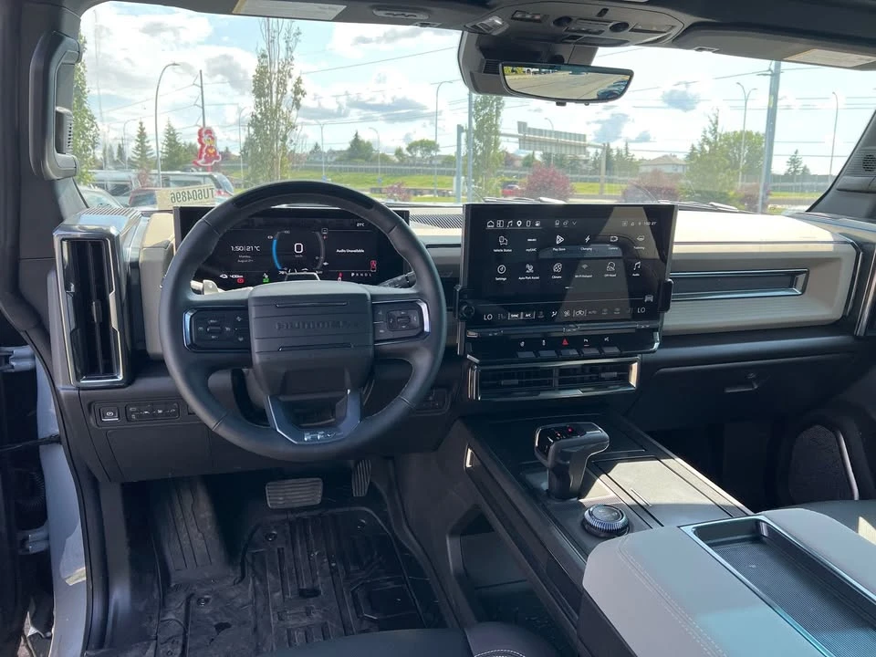 2024 GMC Hummer EV - Image 6 of 8