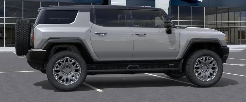 2024 GMC Hummer EV - Image 4 of 8