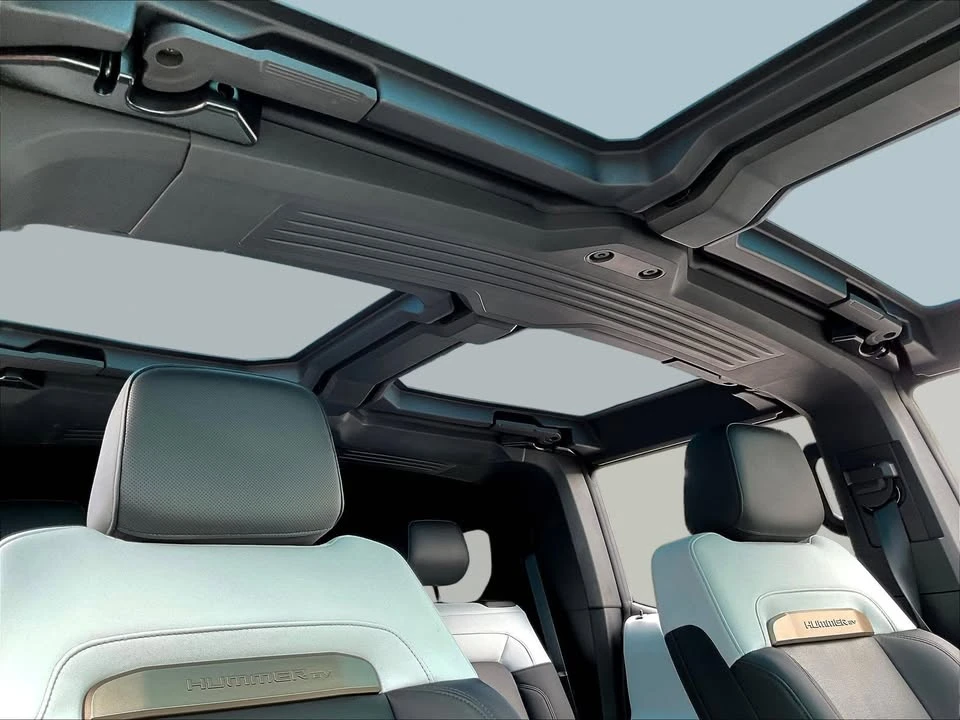 2024 GMC Hummer EV - Image 16 of 18
