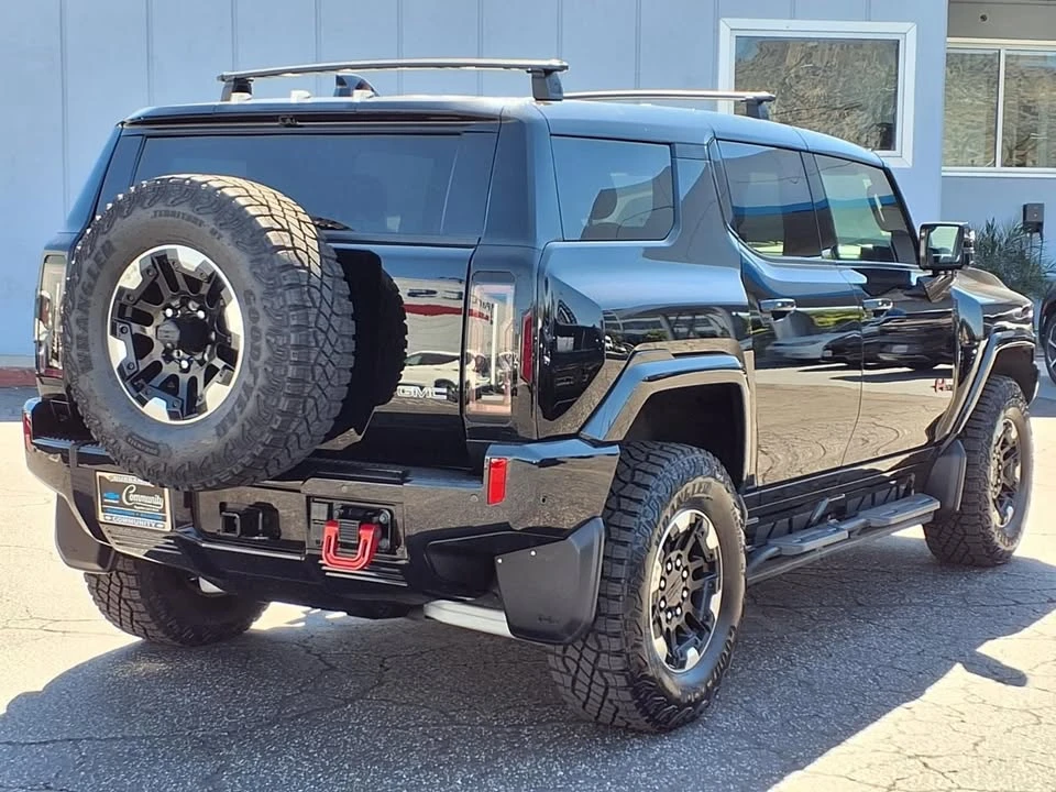 2024 GMC Hummer EV - Image 2 of 18