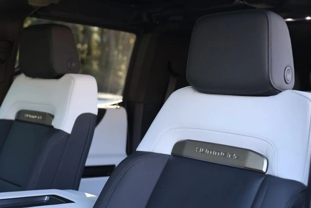 2024 GMC Hummer EV - Image 13 of 21