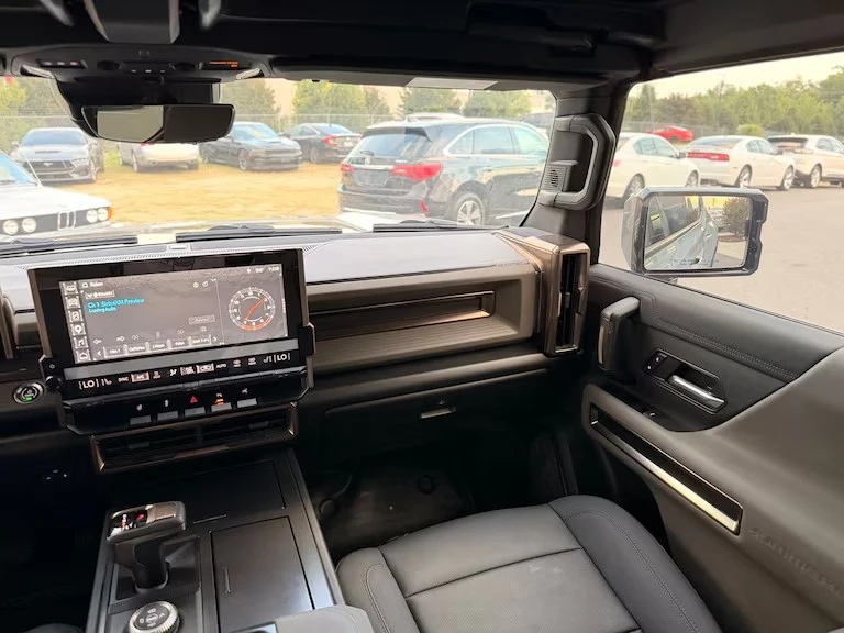 2024 GMC Hummer EV - Image 11 of 20