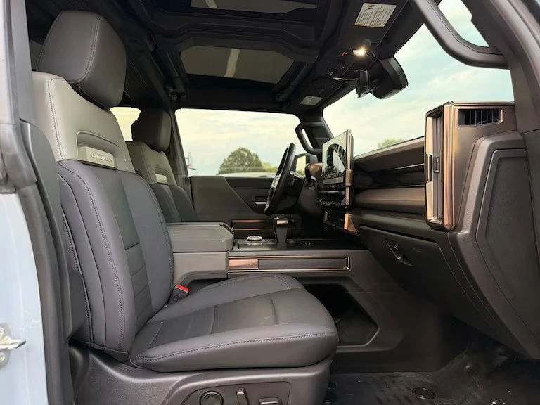2024 GMC Hummer EV - Image 20 of 20