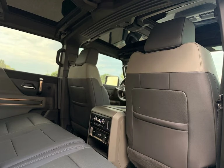 2024 GMC Hummer EV - Image 18 of 20