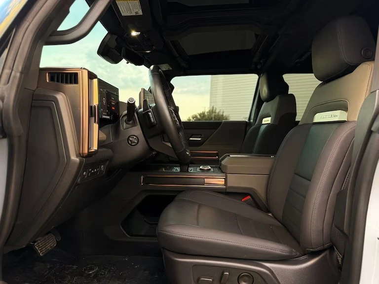2024 GMC Hummer EV - Image 8 of 20