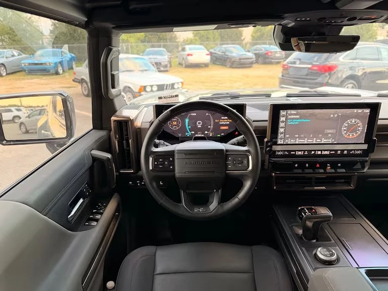 2024 GMC Hummer EV - Image 10 of 20