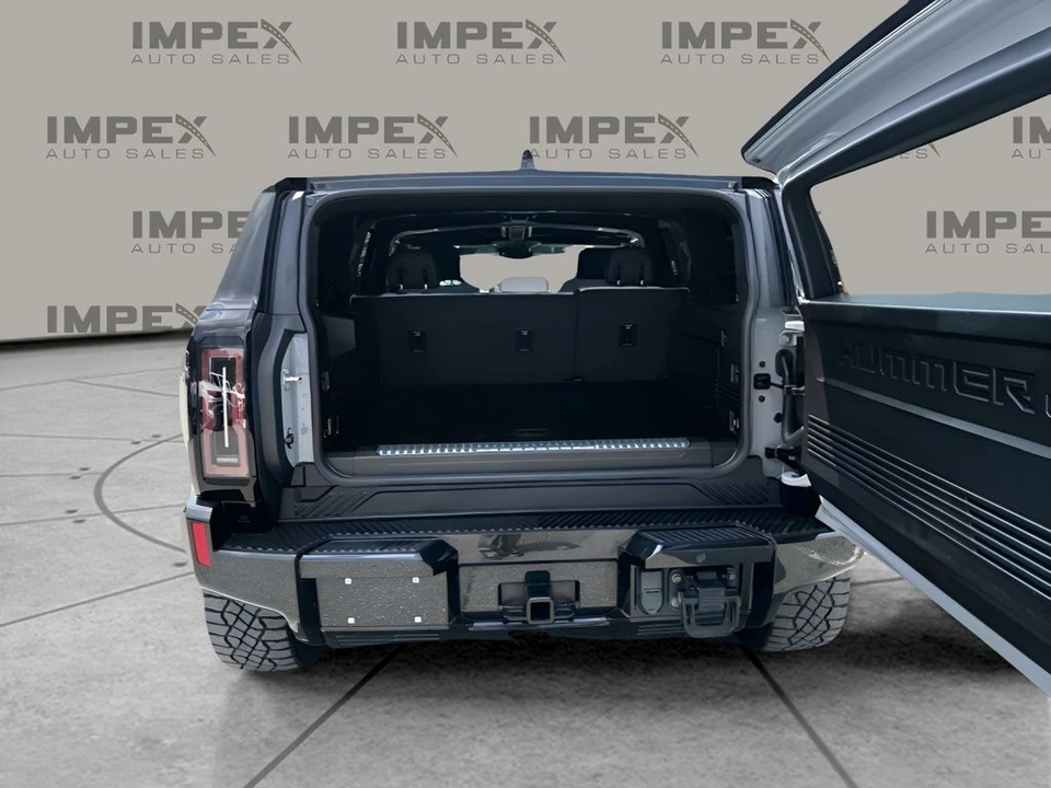2024 GMC Hummer EV - Image 18 of 22