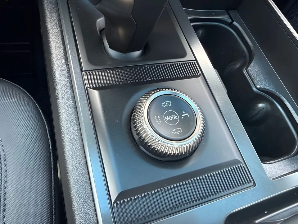 2024 GMC Hummer EV - Image 13 of 22