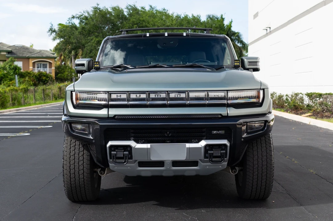 2024 GMC Hummer EV - Image 2 of 21