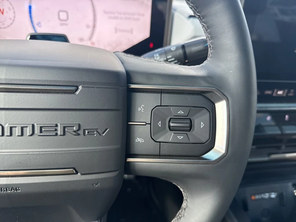 2024 GMC Hummer EV - Image 19 of 21